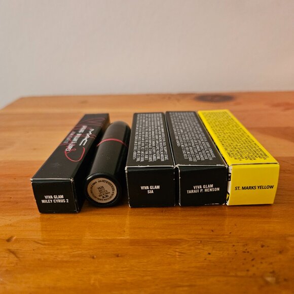 MAC Viva Glam Bundle - Picture 3 of 3